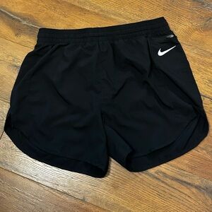 Nike Dri-Fit Women’s Medium Black Running Shorts Zipper Pocket Pants Athletic